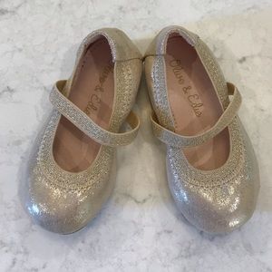 Gold Sparkle Shoes- size 5